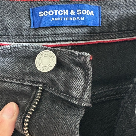 Scotch & Soda Black Straight Leg Jeans | Size 16 - Picture 5 of 9